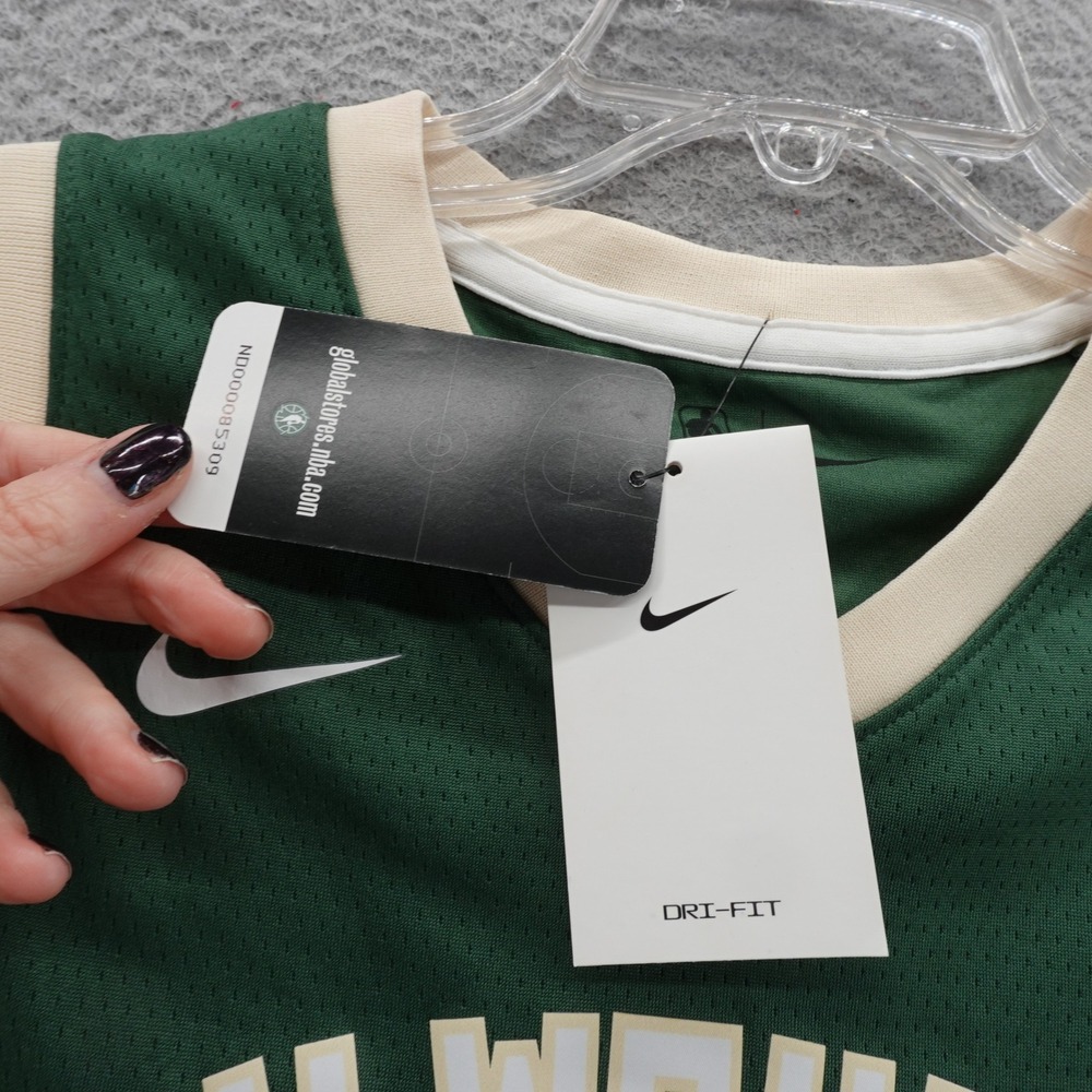 Nike Milwaukee Bucks Khris Middleton 22 Youth Large‎ 14 16 Icon Jersey Green NEW - Picture 5 of 13